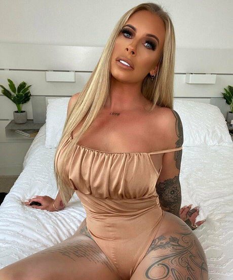 Nacktes geleaktes OnlyFans-Foto von Jennifer Thomson