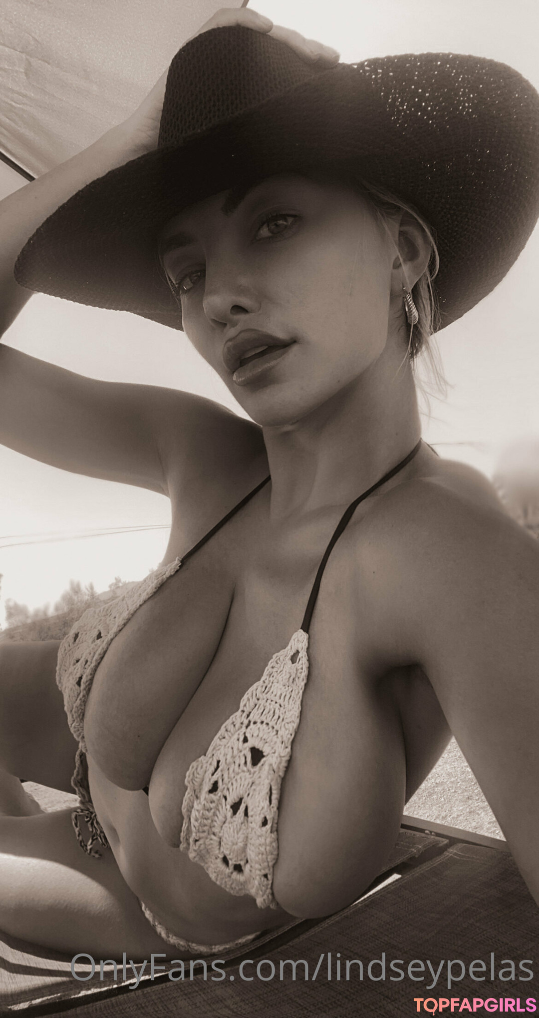 Nacktes geleaktes OnlyFans-Foto von Lindsey Pelas #115