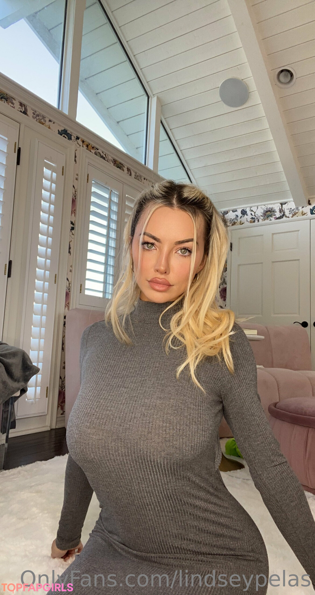 Nacktes geleaktes OnlyFans-Foto von Lindsey Pelas #116