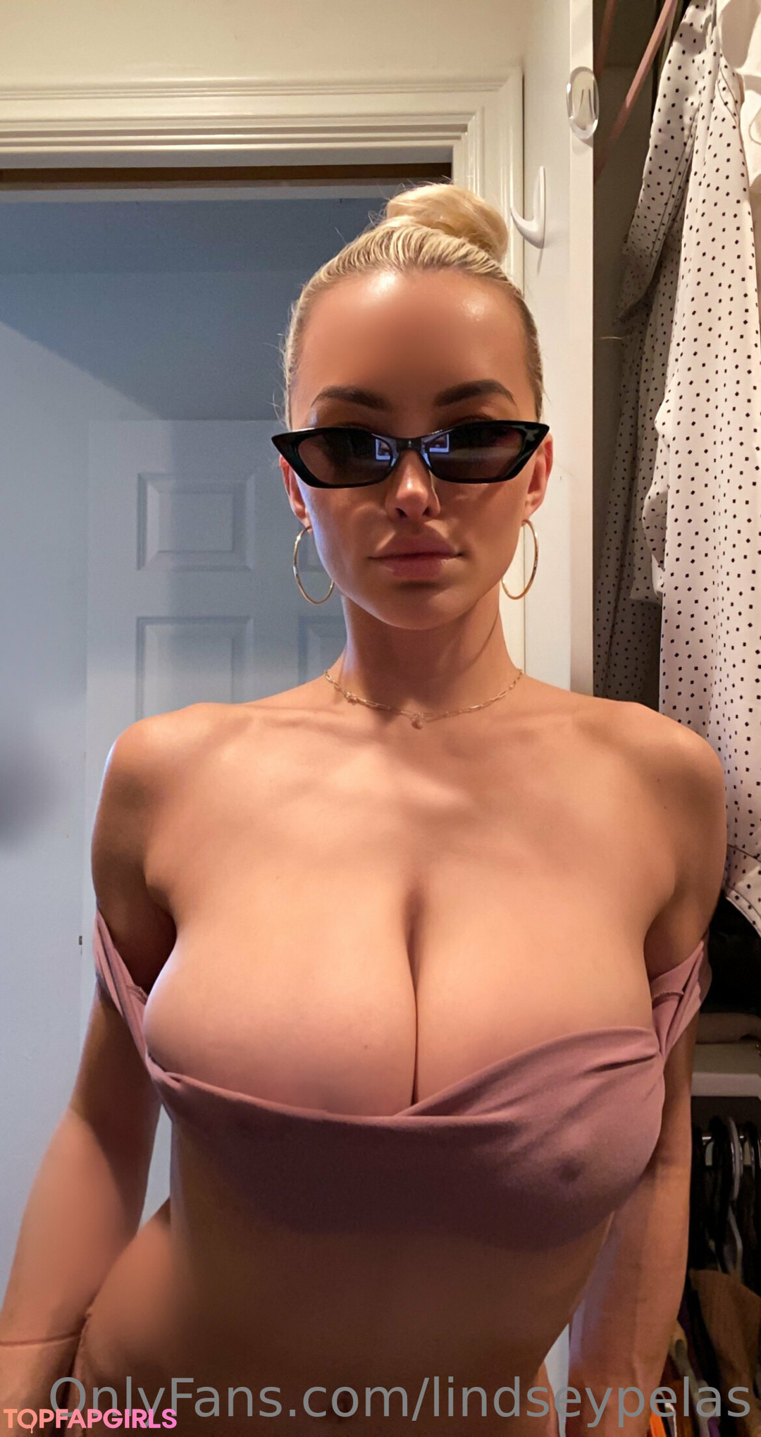 Nacktes geleaktes OnlyFans-Foto von Lindsey Pelas #138