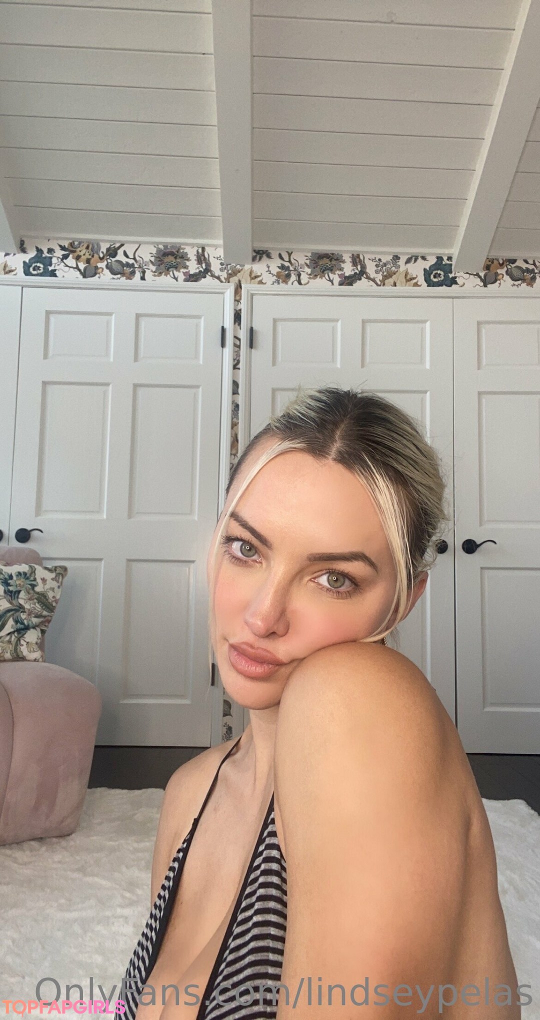 Nacktes geleaktes OnlyFans-Foto von Lindsey Pelas #162