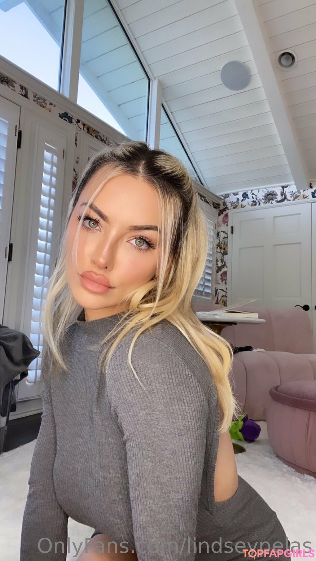 Nacktes geleaktes OnlyFans-Foto von Lindsey Pelas #210