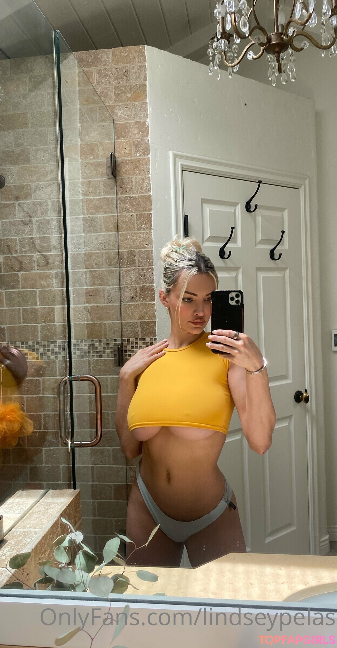 Nacktes geleaktes OnlyFans-Foto von Lindsey Pelas #284