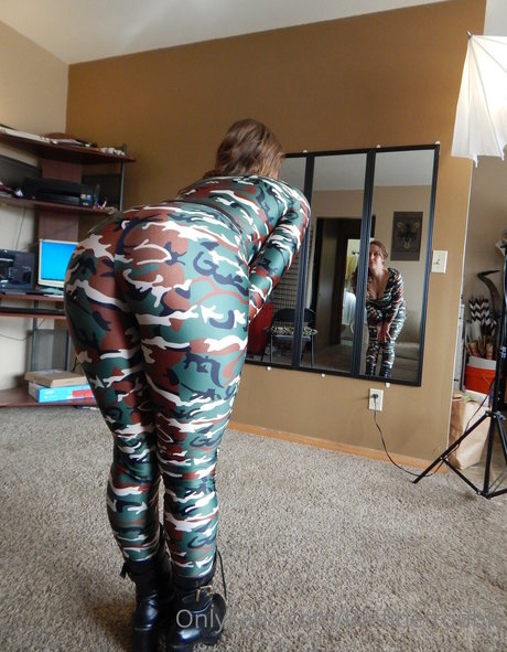 Nacktes geleaktes OnlyFans-Foto von Thefinetrouble