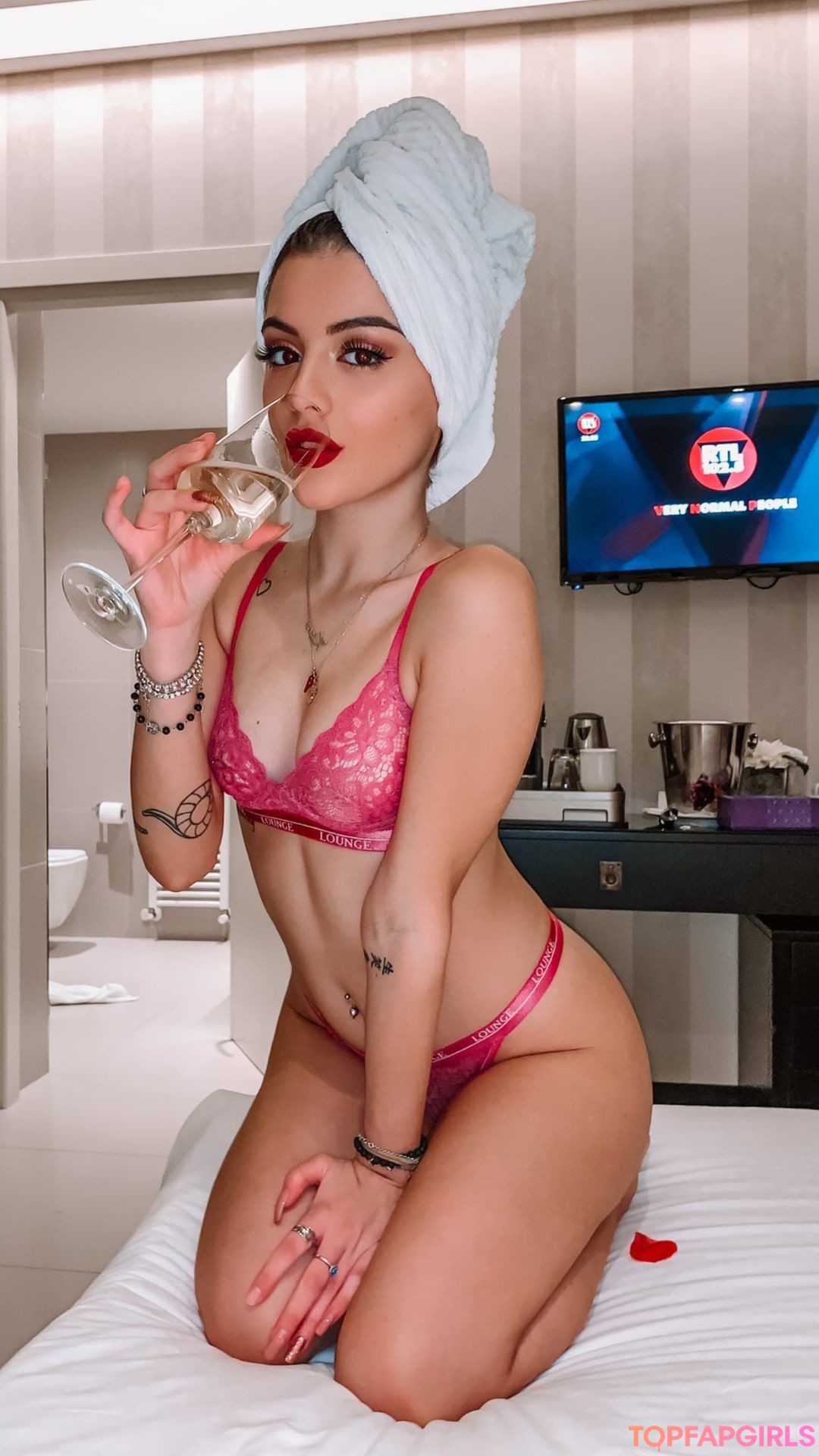Nacktes geleaktes OnlyFans-Foto von Chiara Nikolli #15