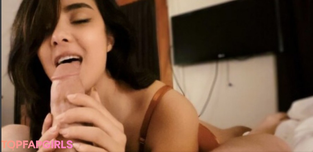 Nacktes geleaktes OnlyFans-Foto von Rebelle Game #63