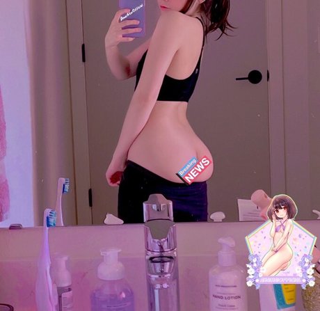 Nacktes geleaktes OnlyFans-Foto von Mai