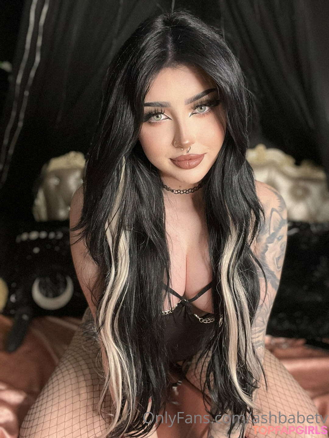 Nacktes geleaktes OnlyFans-Foto von Ashley Banks #135
