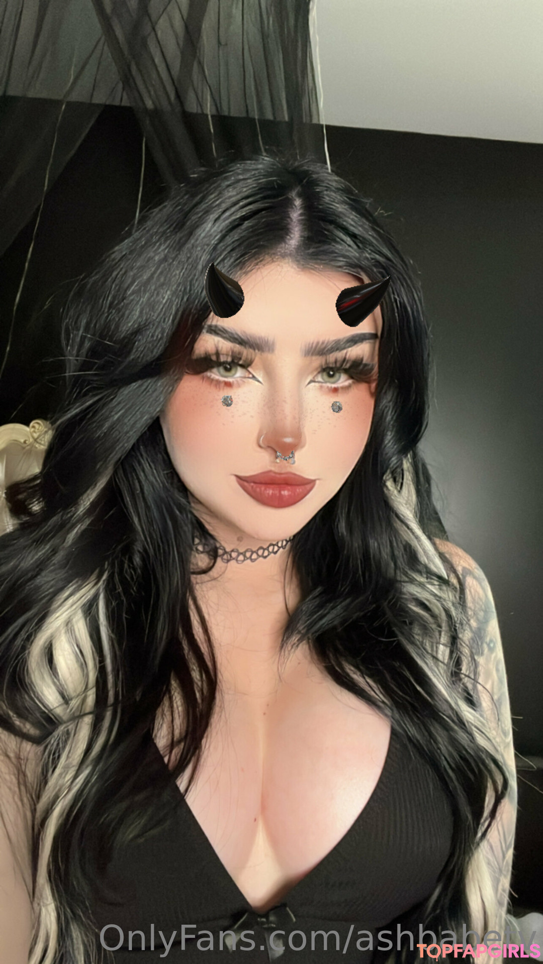 Nacktes geleaktes OnlyFans-Foto von Ashley Banks #93