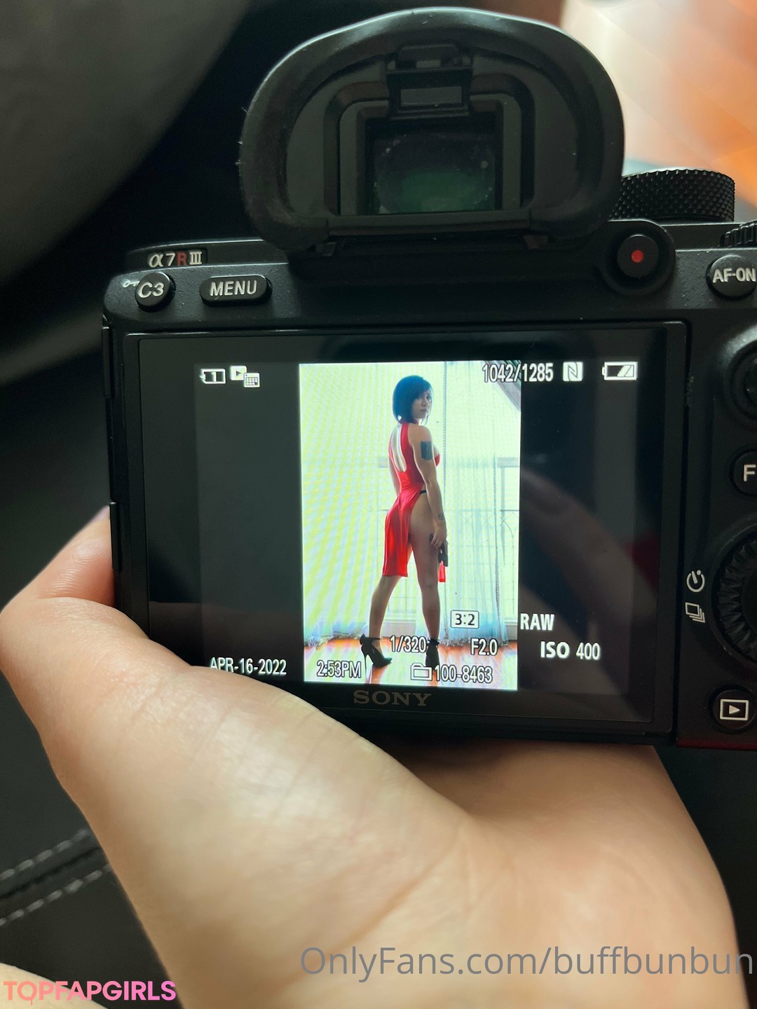 Nacktes geleaktes OnlyFans-Foto von Womanwearingred #211