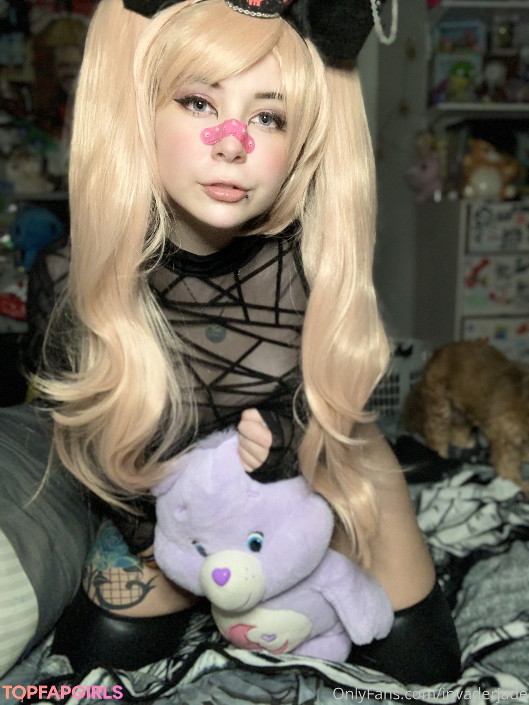 Nacktes geleaktes OnlyFans-Foto von Invader Jade #348