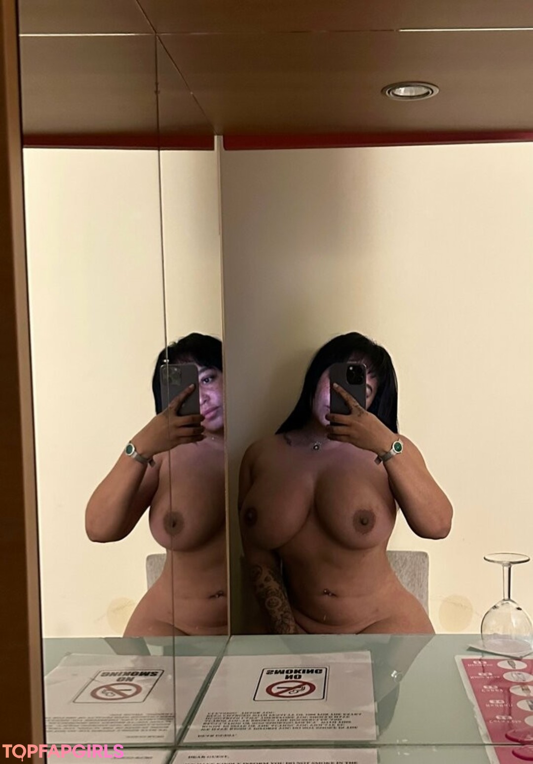 Nacktes geleaktes OnlyFans-Foto von Emily Cheree #1143