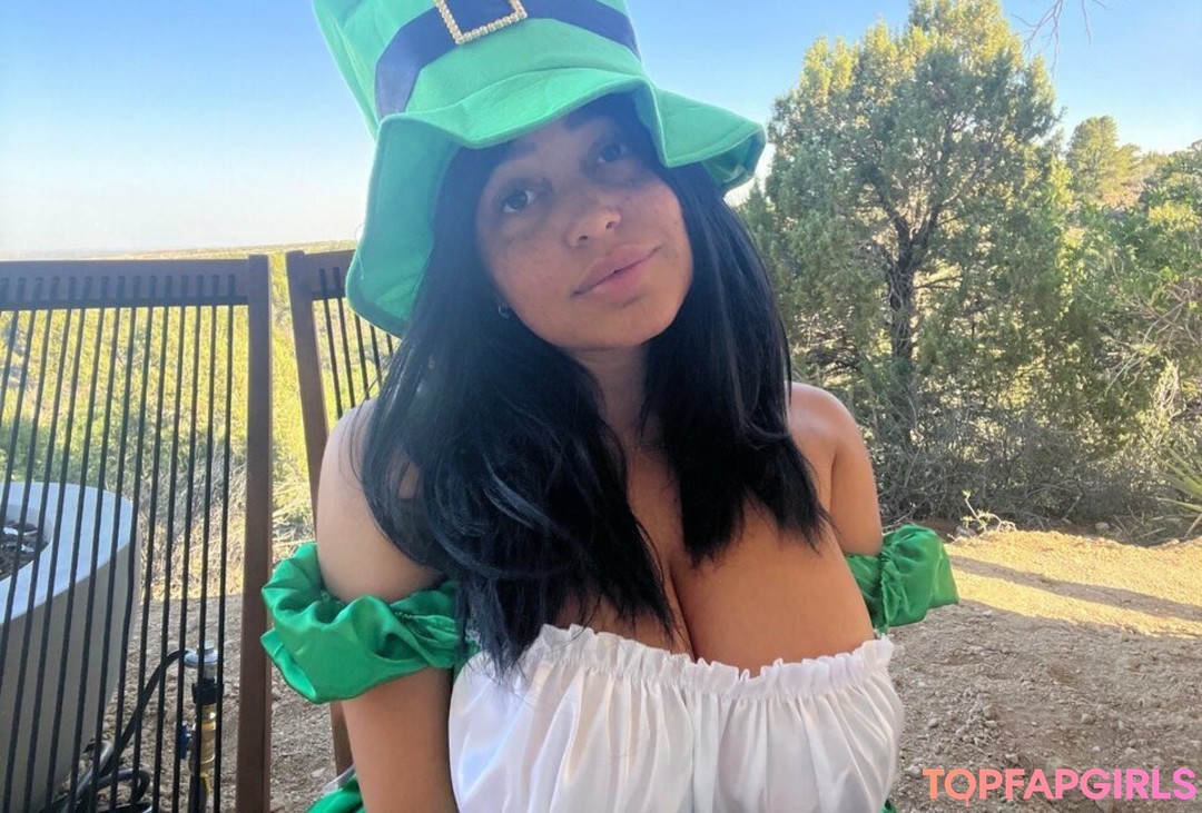 Nacktes geleaktes OnlyFans-Foto von Emily Cheree #822