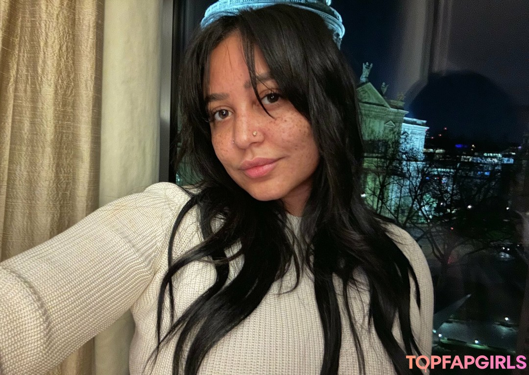 Nacktes geleaktes OnlyFans-Foto von Emily Cheree #976