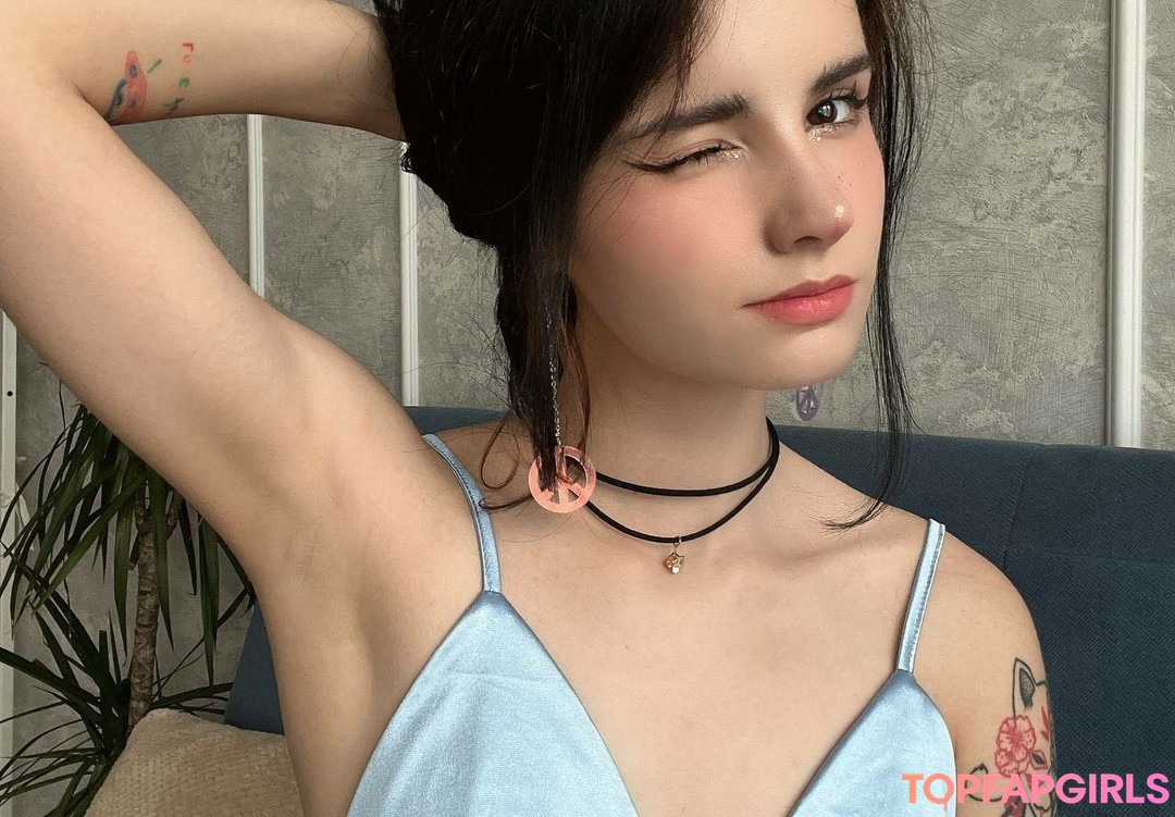 Nacktes geleaktes OnlyFans-Foto von Loona #1042