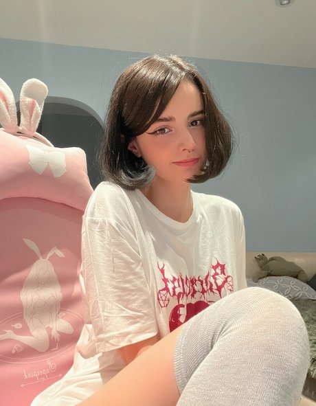 Loona