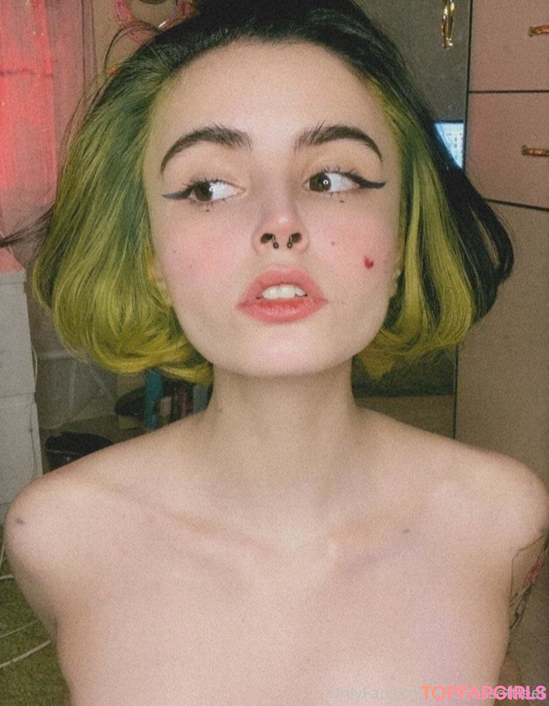Nacktes geleaktes OnlyFans-Foto von Loona #42