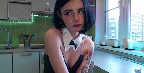 Nacktes geleaktes OnlyFans-Foto von Loona