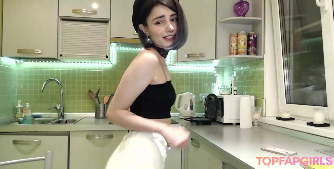 Nacktes geleaktes OnlyFans-Foto von Loona #914