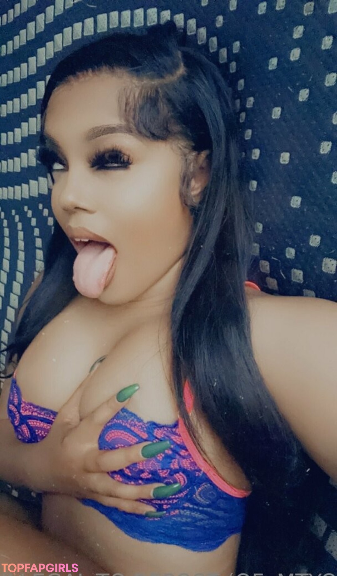 Nacktes geleaktes OnlyFans-Foto von Lola Teases #103
