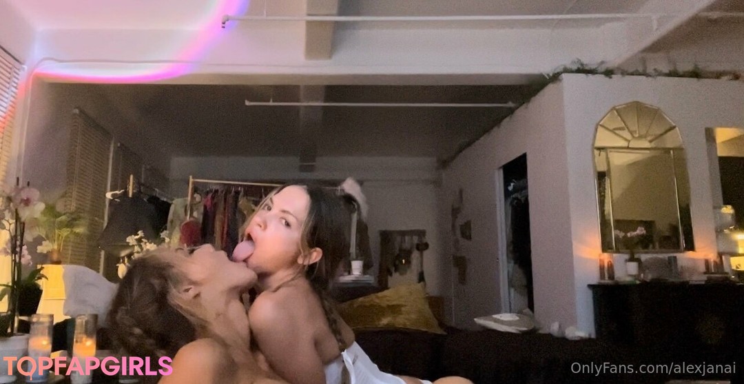 Nacktes geleaktes OnlyFans-Foto von Alex Janai #15