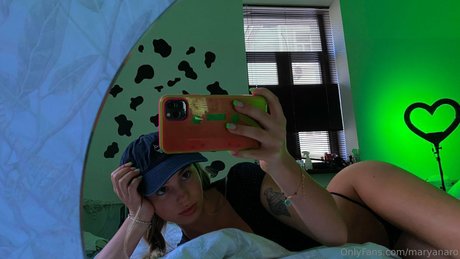 Nacktes geleaktes OnlyFans-Foto von Maryana Ro