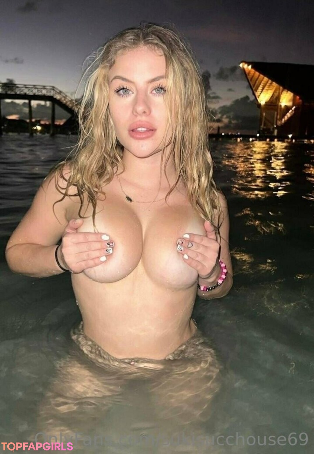 Nacktes geleaktes OnlyFans-Foto von Suki #1037
