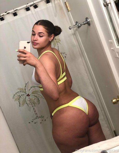 Nacktes geleaktes OnlyFans-Foto von Janae Girard