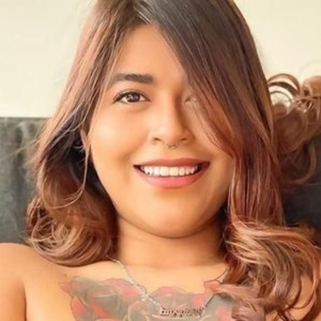 Nacktes geleaktes OnlyFans-Foto von Karevmora