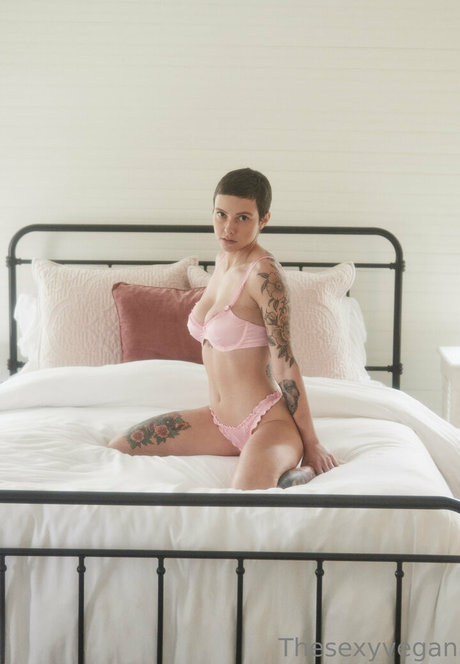 Nacktes geleaktes OnlyFans-Foto von Thesexyvegan