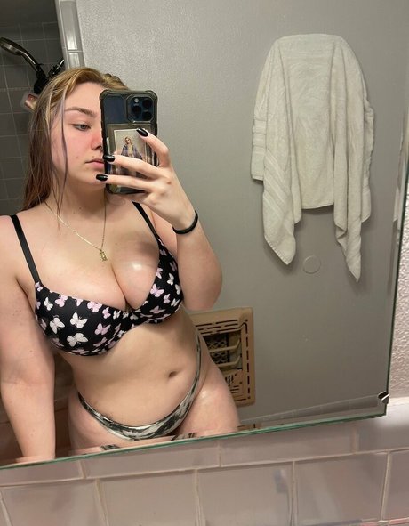 Nacktes geleaktes OnlyFans-Foto von Cherrybae