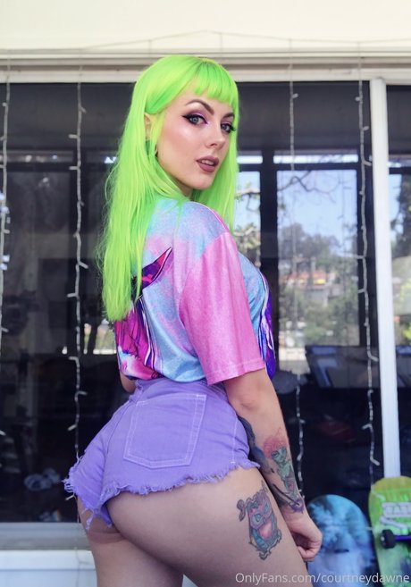 Courtney Dawne