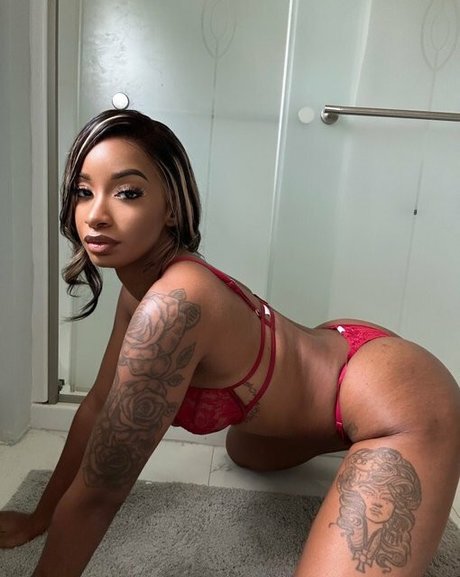 Nacktes geleaktes OnlyFans-Foto von Sakimo