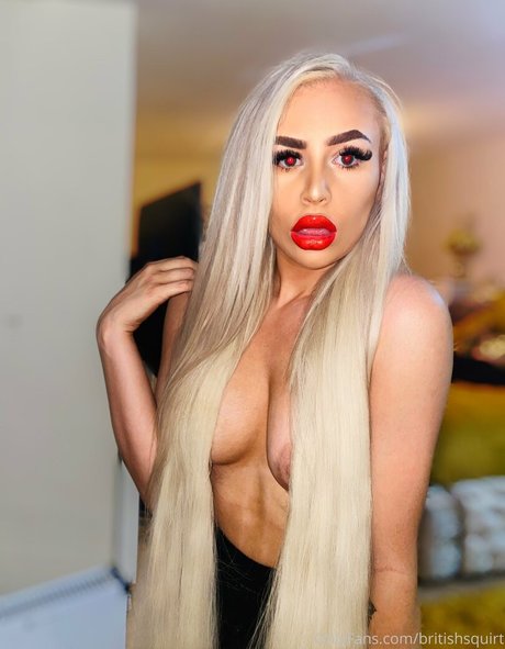 Nacktes geleaktes OnlyFans-Foto von Britishsquirt