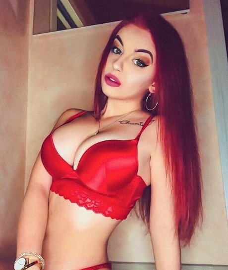 Nacktes geleaktes OnlyFans-Foto von Aicha Bianchi