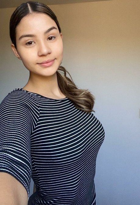 Nacktes geleaktes OnlyFans-Foto von Anamaria2030