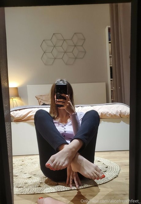 Nacktes geleaktes OnlyFans-Foto von Alicefrenchfeet