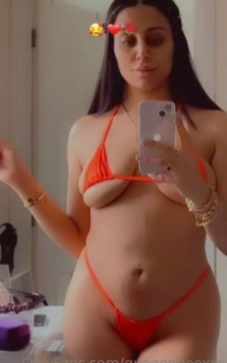 Nacktes geleaktes OnlyFans-Foto von Queenbeeofficiall