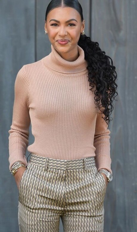 Malika Andrews
