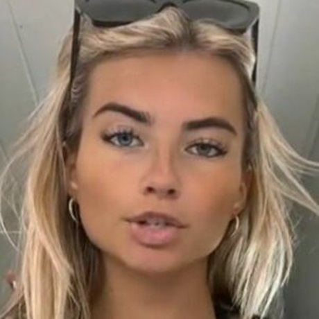 Nacktes geleaktes OnlyFans-Foto von Ally Miller
