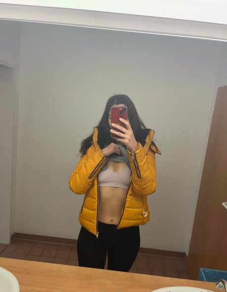 Nacktes geleaktes OnlyFans-Foto von Luana1994