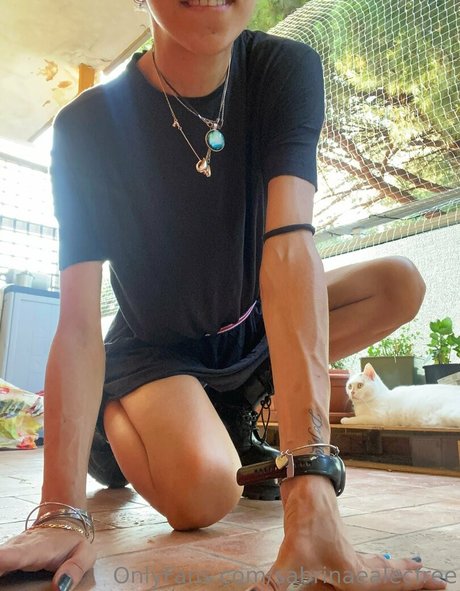 Nacktes geleaktes OnlyFans-Foto von Sabrinaealecfree