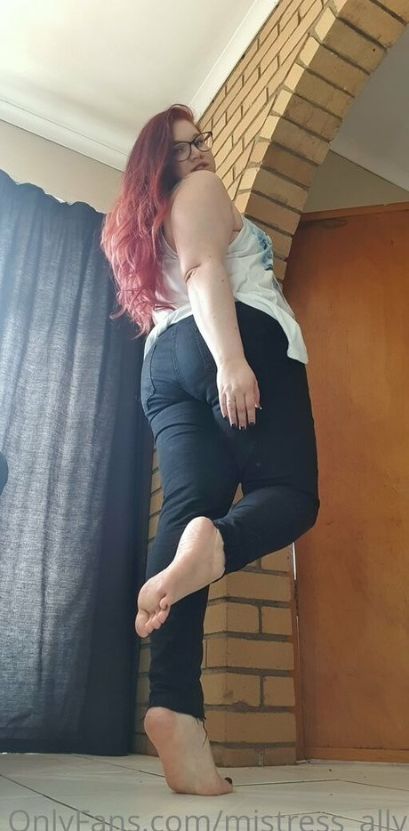 Nacktes geleaktes OnlyFans-Foto von Mistressally