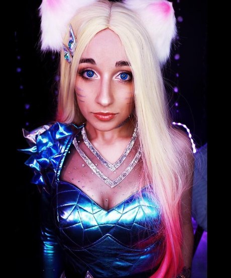 Nacktes geleaktes OnlyFans-Foto von Maya Asmr