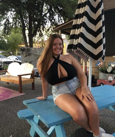 Nacktes geleaktes OnlyFans-Foto von Redflannel