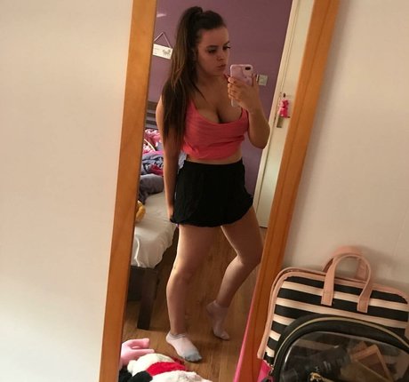 Nacktes geleaktes OnlyFans-Foto von Kirsty Brittain