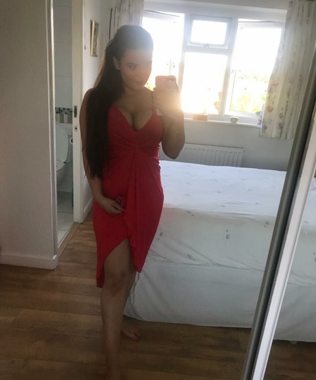 Nacktes geleaktes OnlyFans-Foto von Kirsty Brittain