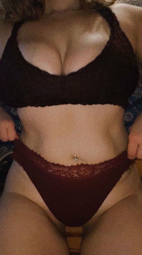 Nacktes geleaktes OnlyFans-Foto von Dontknowher69