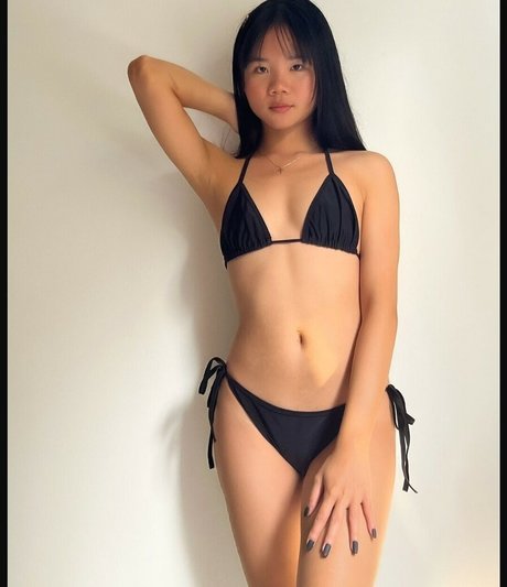 Nacktes geleaktes OnlyFans-Foto von Baebi Hel