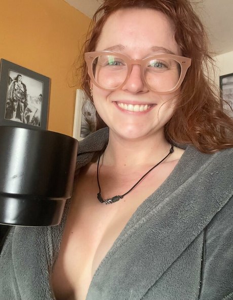 Nacktes geleaktes OnlyFans-Foto von Cosmonaughtie